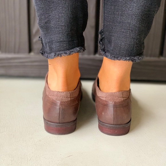 Texas Brown Leather Distressed Laceless Oxfords - Picture 4 of 8